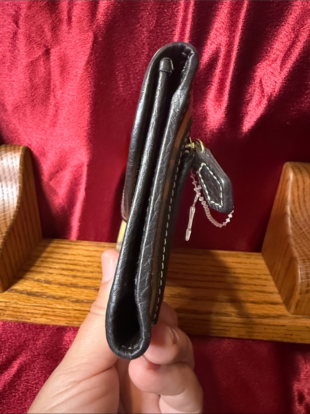 Dooney & Bourke wallet - Picture 5 of 8